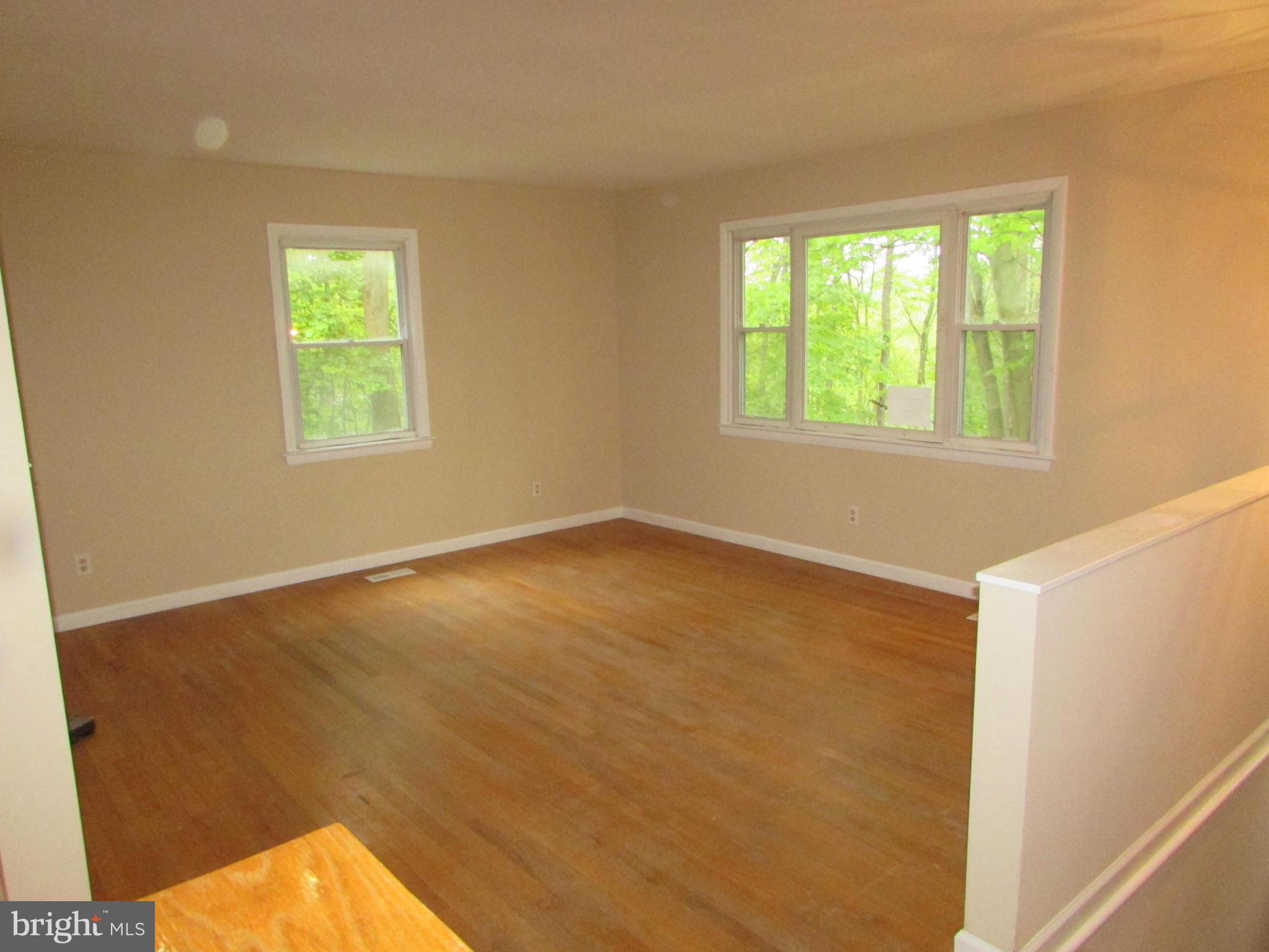 762 Old Manchester Road Westminster, MD 21157 - Photo 8 of 24 Living Room