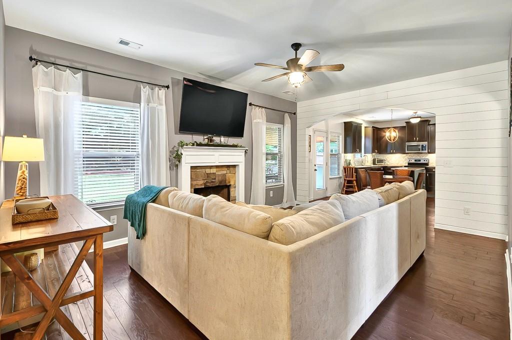 3975 Silverthorn Trace Cumming, GA 30028 - Photo 14 of 47