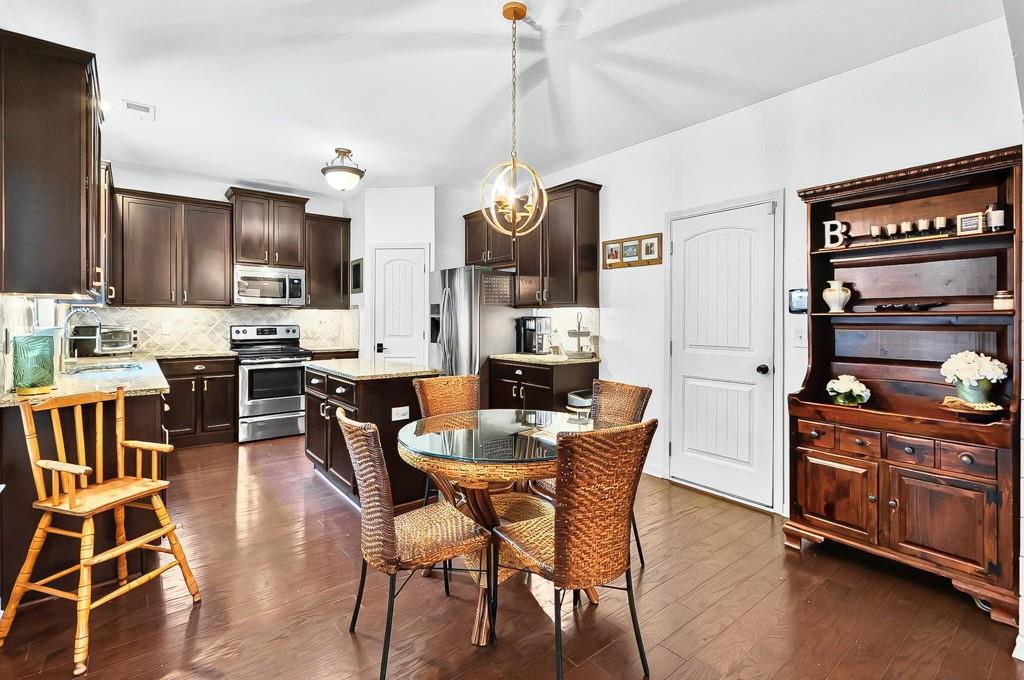 3975 Silverthorn Trace Cumming, GA 30028 - Photo 17 of 47