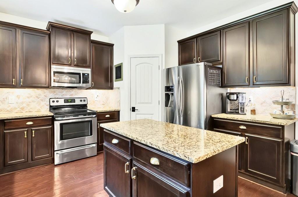 3975 Silverthorn Trace Cumming, GA 30028 - Photo 19 of 47