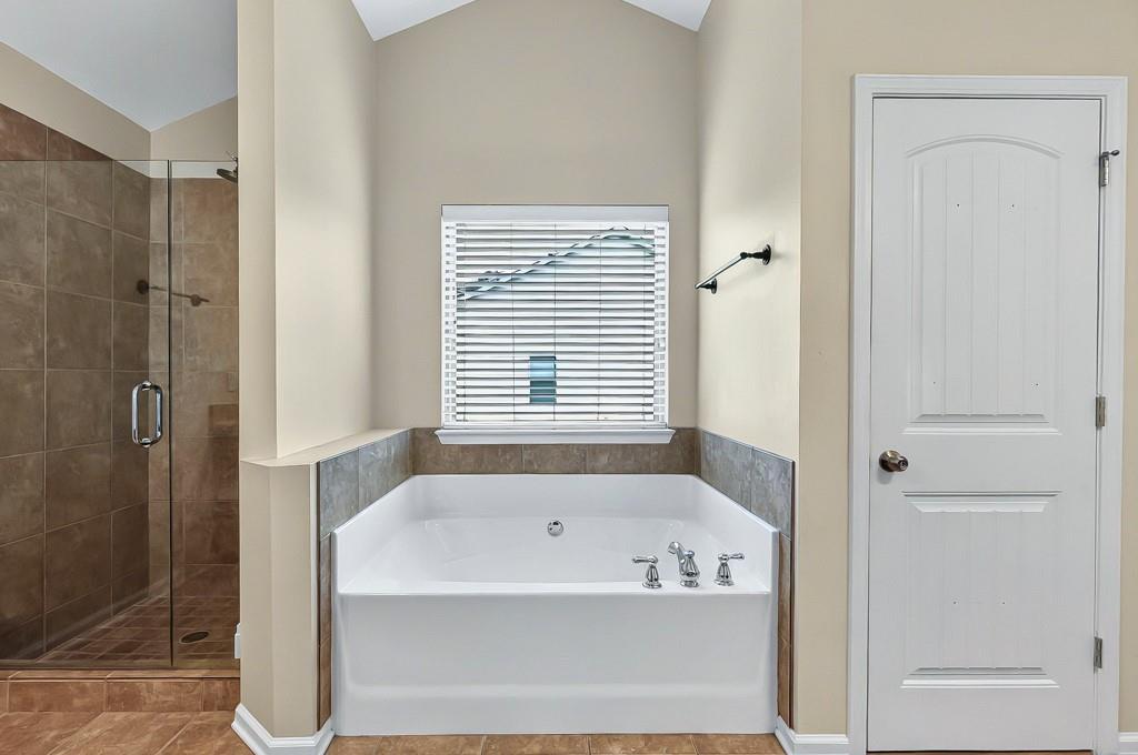 3975 Silverthorn Trace Cumming, GA 30028 - Photo 31 of 47