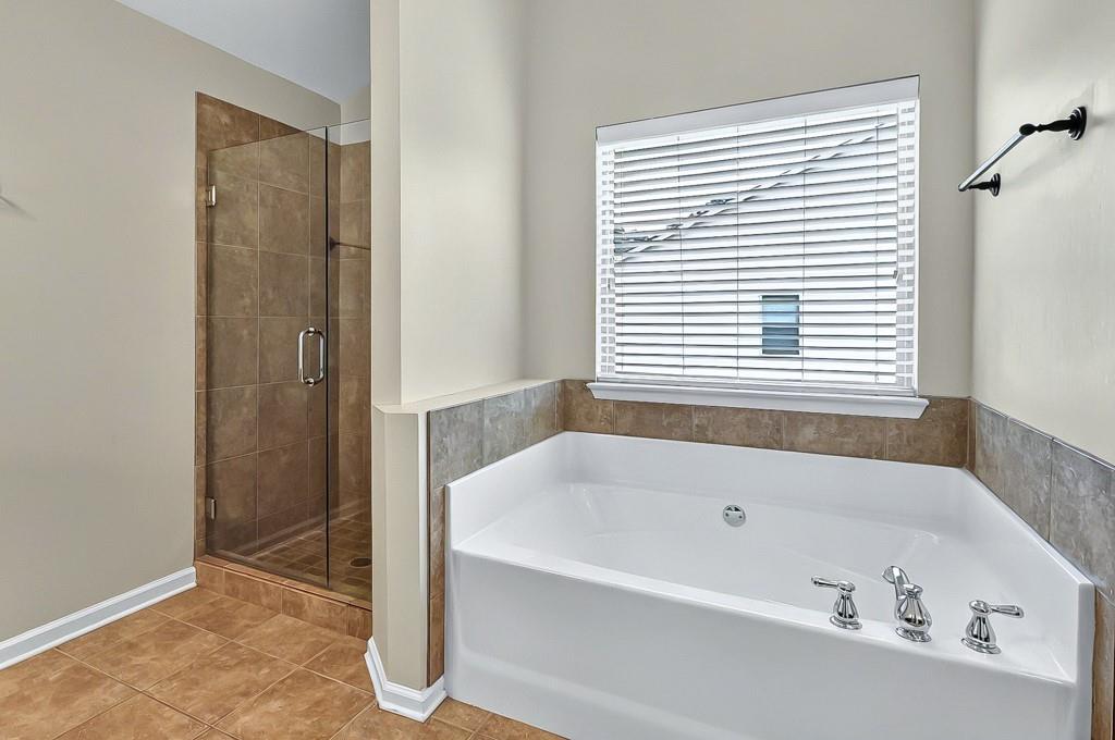 3975 Silverthorn Trace Cumming, GA 30028 - Photo 32 of 47