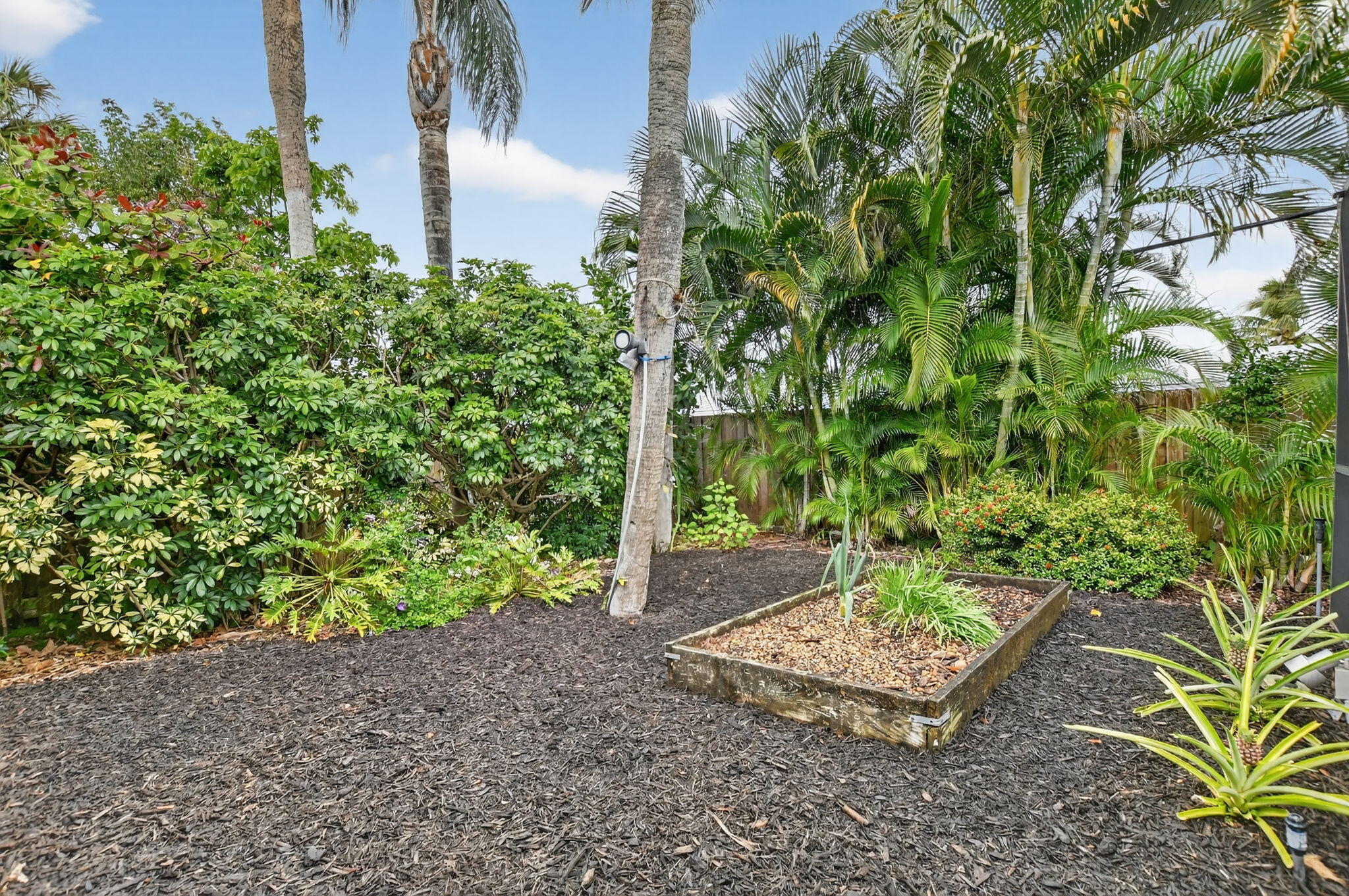 943 Southwest 7th Street Boca Raton, FL 33486 - Photo 44 of 53 Read Side Yard