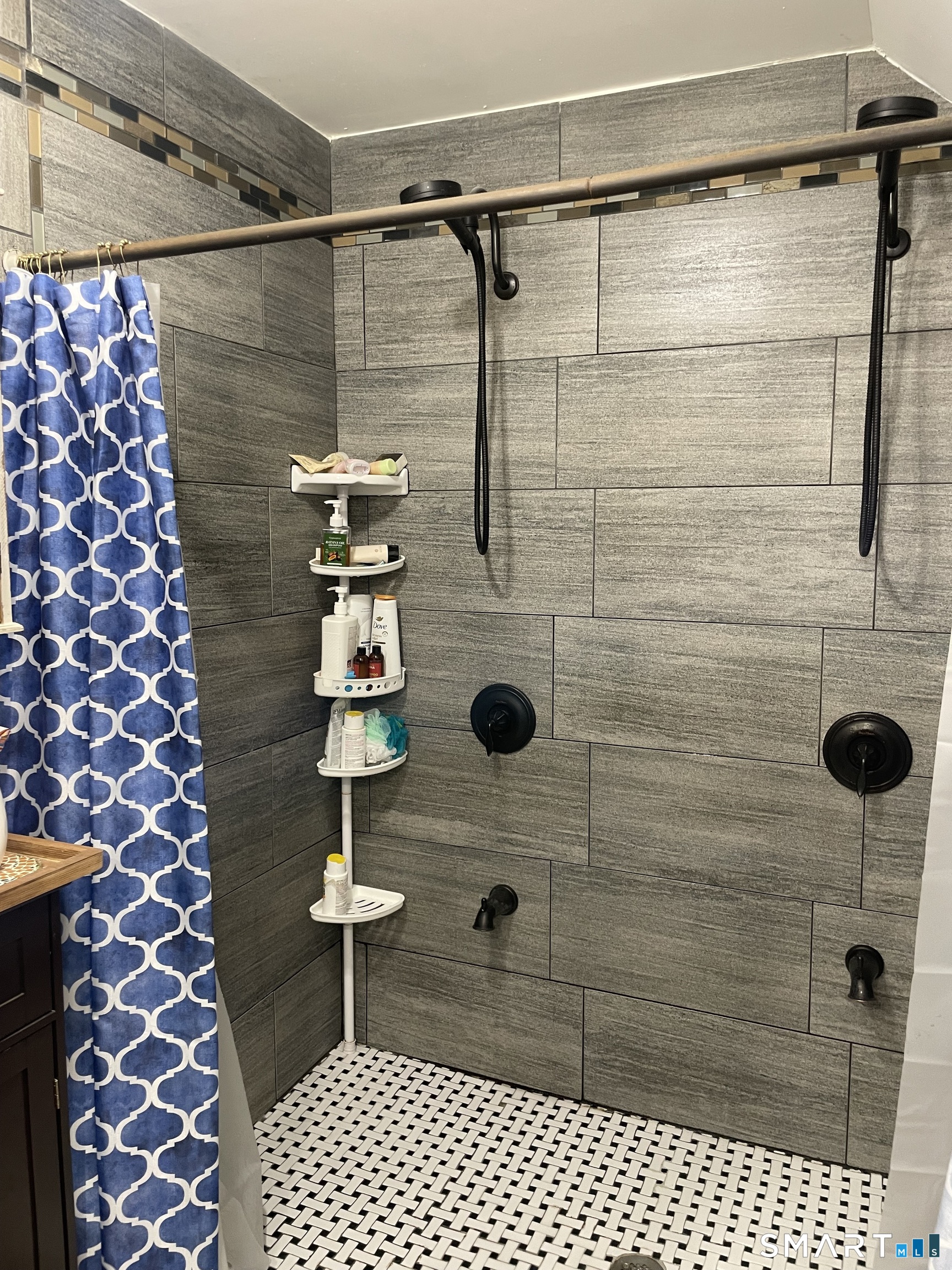 102 Carroll Avenue Bridgeport, CT 06607 - Photo 26 of 29