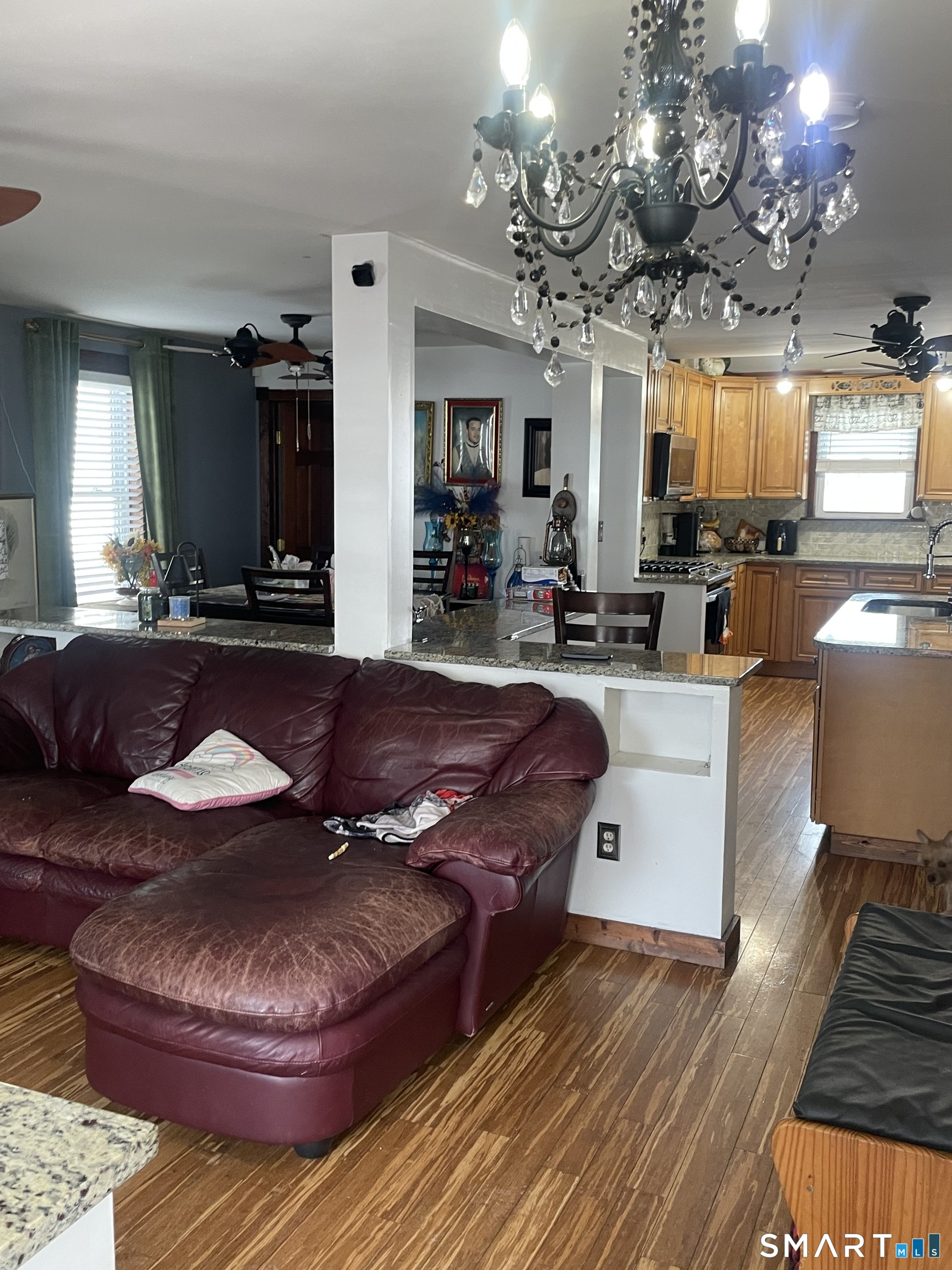 102 Carroll Avenue Bridgeport, CT 06607 - Photo 6 of 29