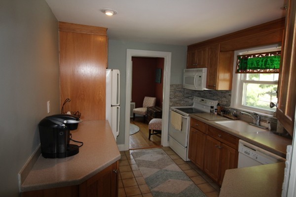 28 Maynard Road Dedham, MA 02026 - Photo 12 of 23 Gallery Image 12