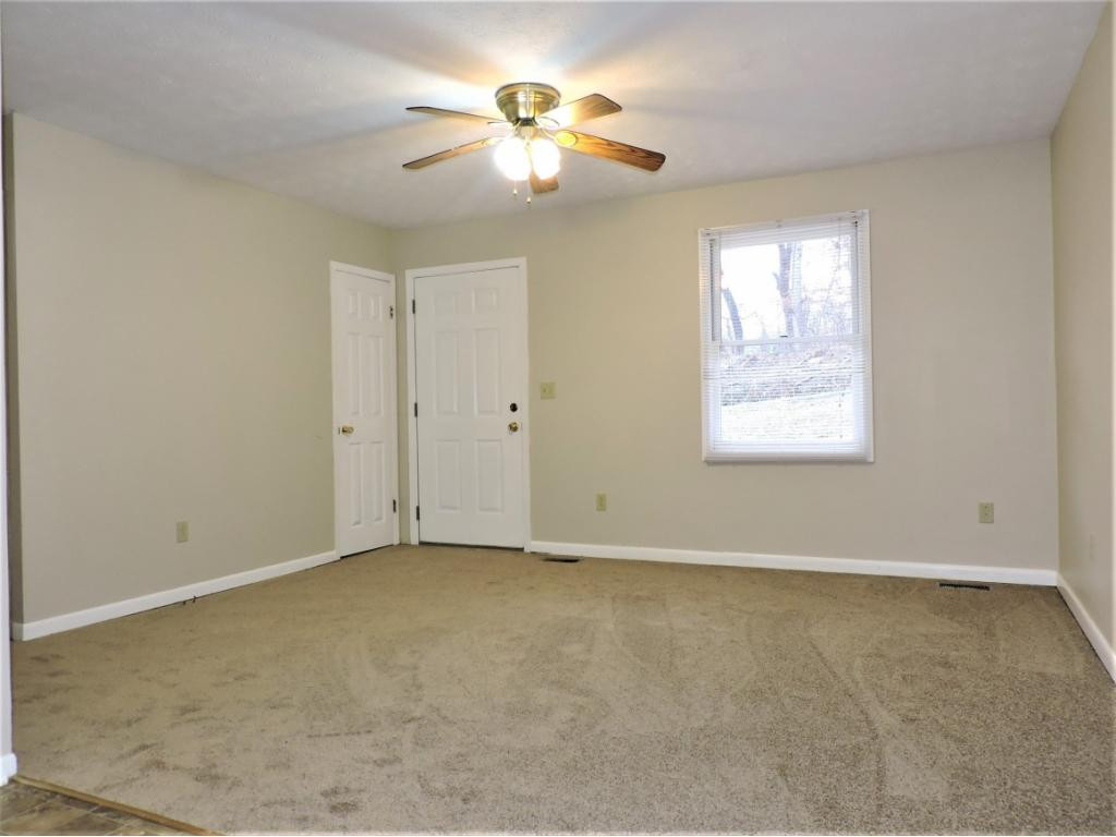 613 Chadwell Road Kingsport, TN 37660 - Photo 2 of 32 Photo 2