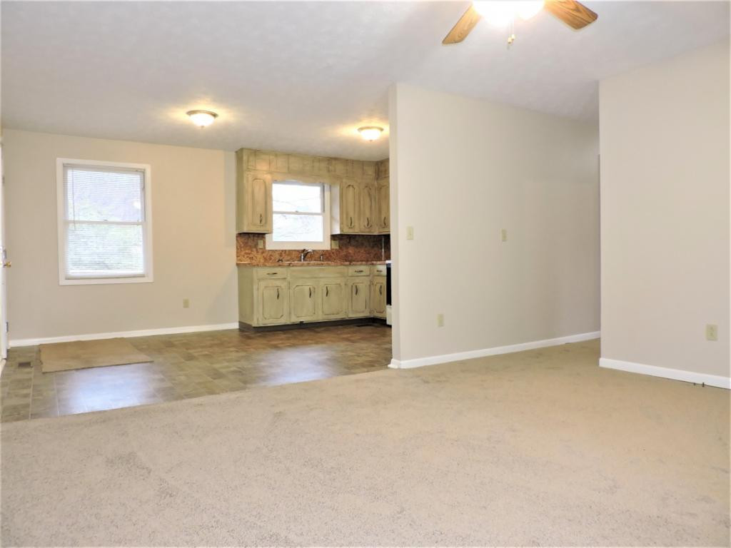 613 Chadwell Road Kingsport, TN 37660 - Photo 8 of 32 Photo 8