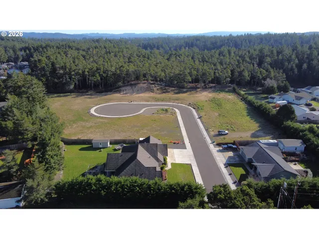 $111,000 | 1070 Park Place, Coos Bay, OR 97420