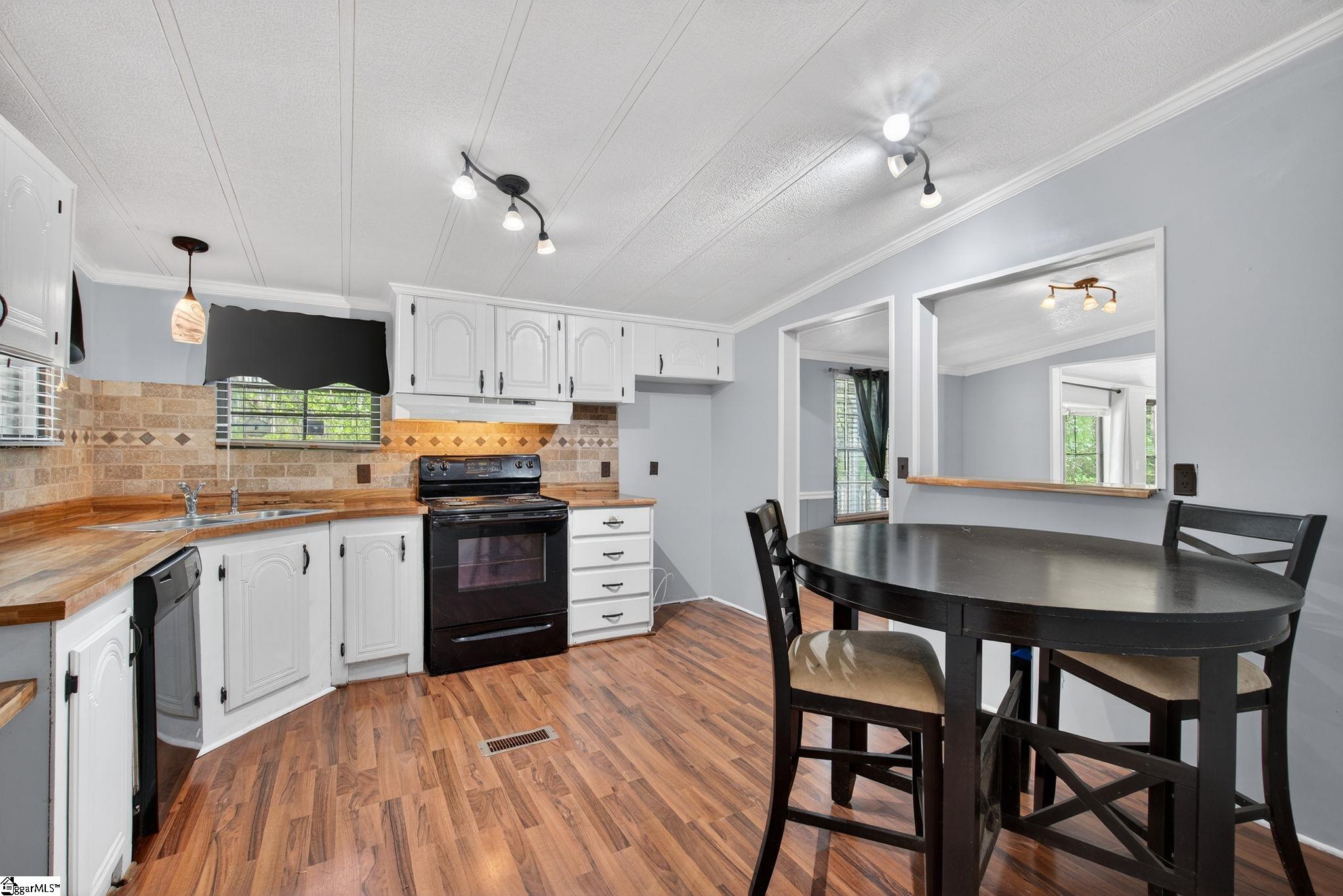 110 Bailey Road Anderson, SC 29624 - Photo 4 of 44