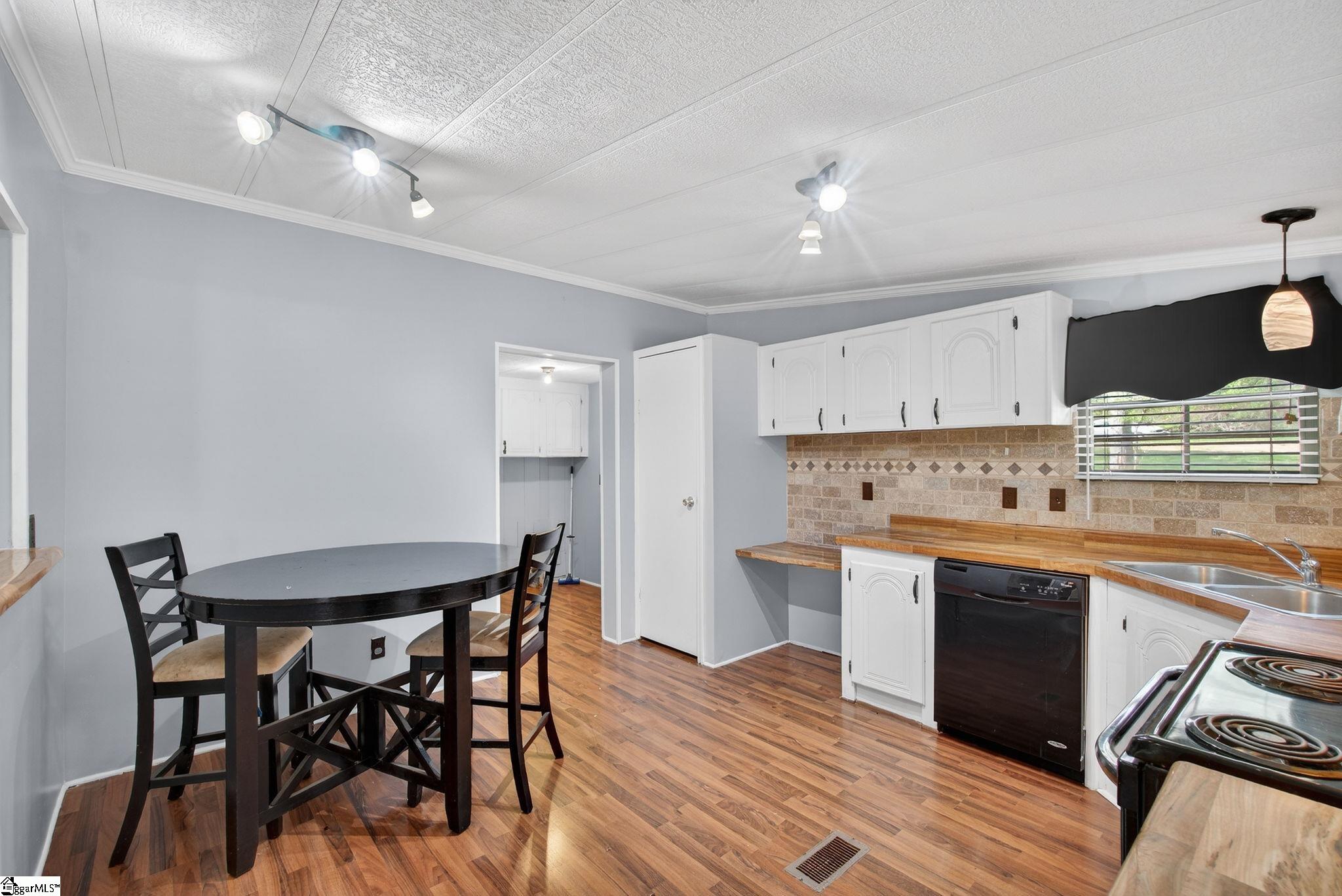 110 Bailey Road Anderson, SC 29624 - Photo 6 of 44