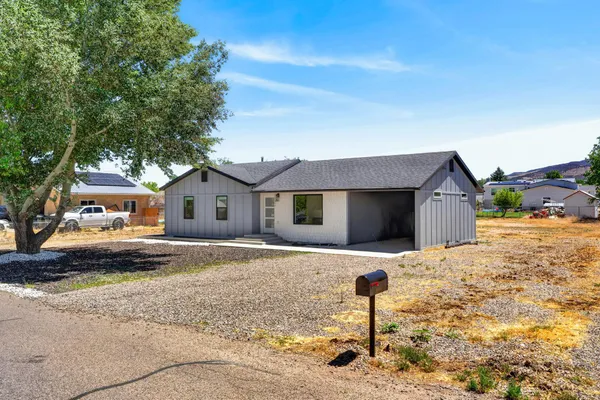 $470,000 | 4546 Tumble Weed Drive, Enoch, UT 84721