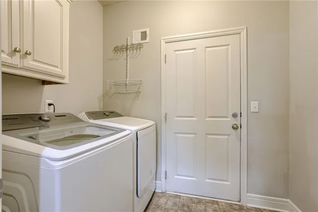 $335,000 | 14145 Amanda Lane, Basehor, KS 66007