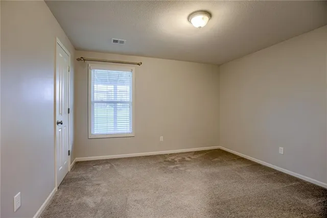 $335,000 | 14145 Amanda Lane, Basehor, KS 66007