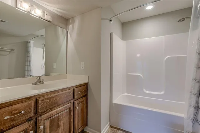 $335,000 | 14145 Amanda Lane, Basehor, KS 66007