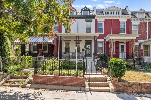 $799,900 | 760 Hobart Place Northwest, Washington, DC 20001