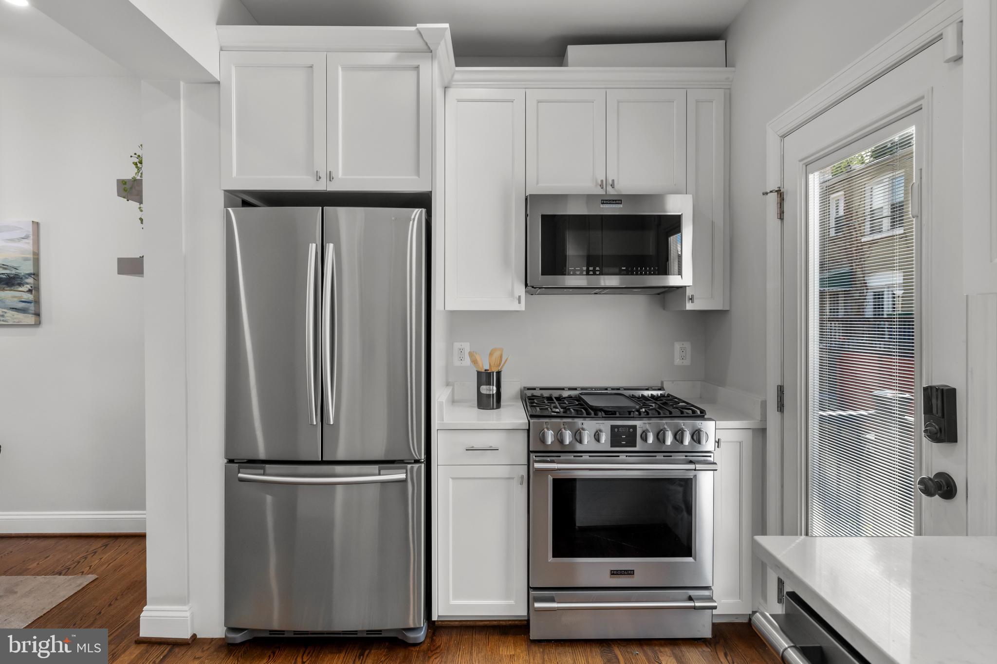 760 Hobart Place Northwest Washington, DC 20001 - Photo 12 of 41