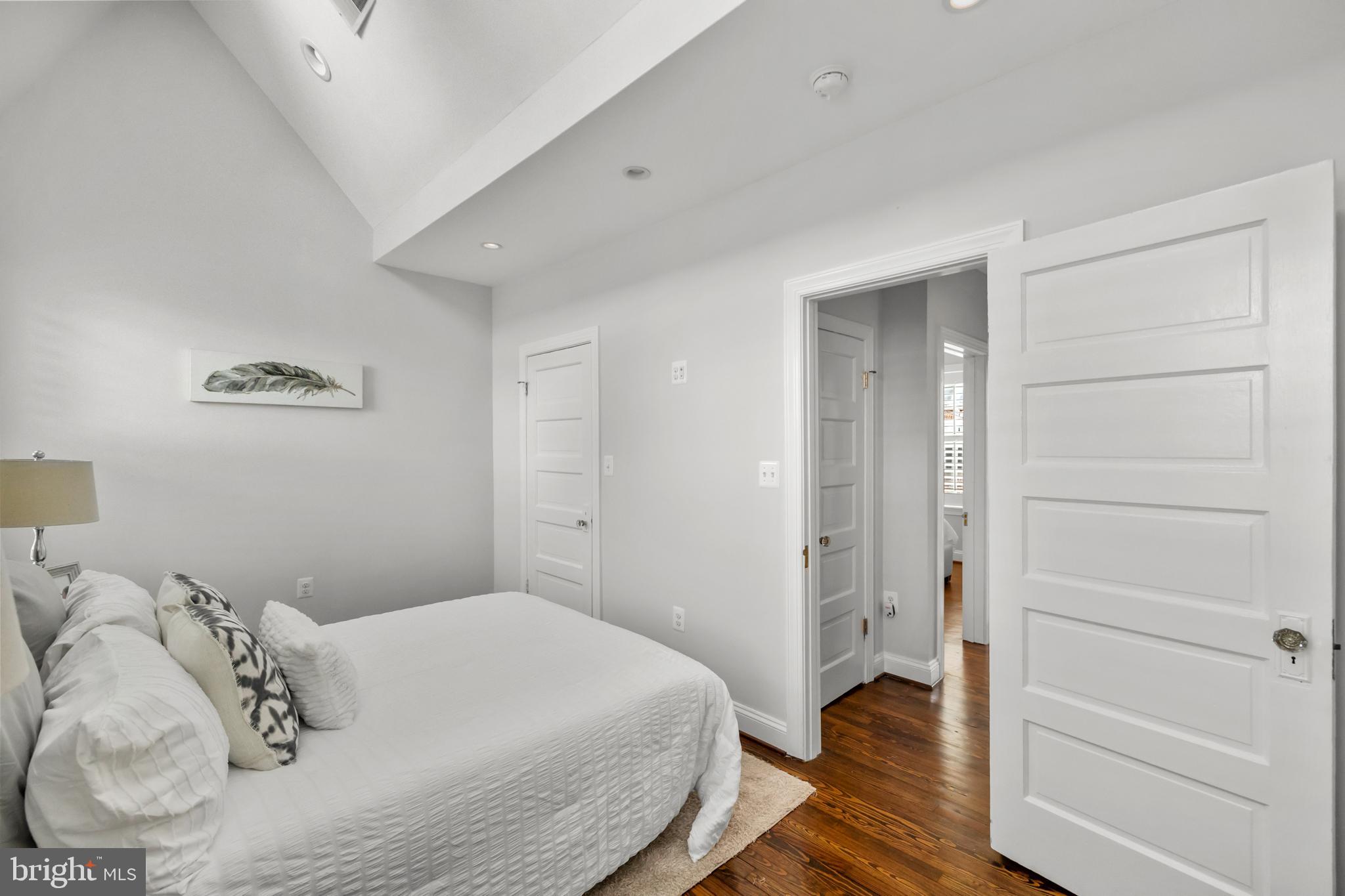 760 Hobart Place Northwest Washington, DC 20001 - Photo 27 of 41