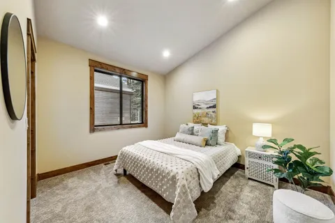 $1,595,000 | 14765 Copenhagen Drive, Truckee, CA 96161