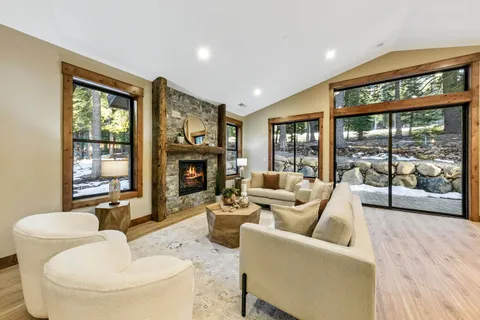 $1,595,000 | 14765 Copenhagen Drive, Truckee, CA 96161