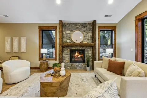 $1,595,000 | 14765 Copenhagen Drive, Truckee, CA 96161