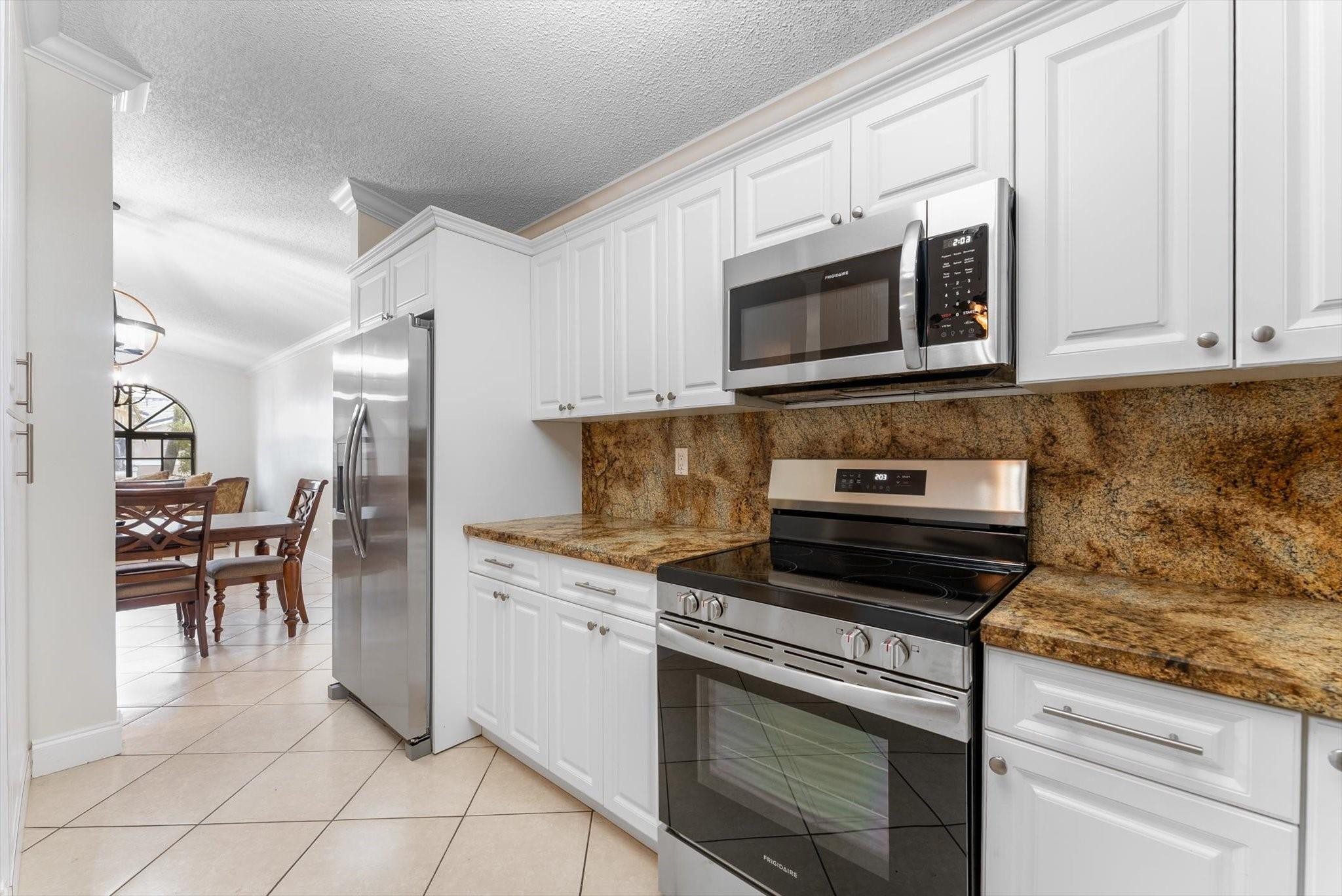 5051 Southwest 142nd Place Miami, FL 33175 - Photo 13 of 35 Photo 13