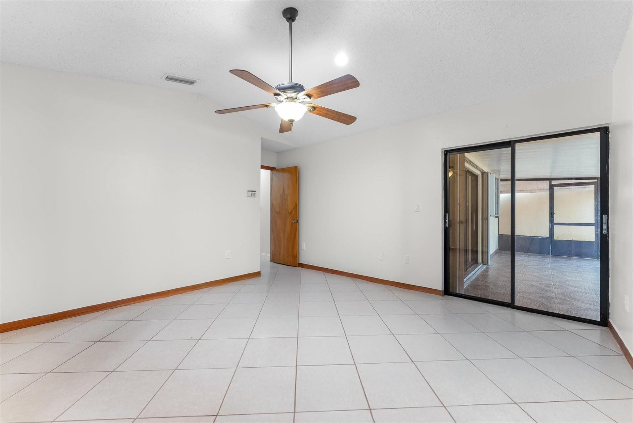 5051 Southwest 142nd Place Miami, FL 33175 - Photo 14 of 35 Photo 14