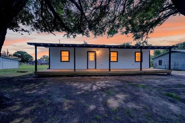 $229,000 | 247 Wells Street, Emory, TX 75440