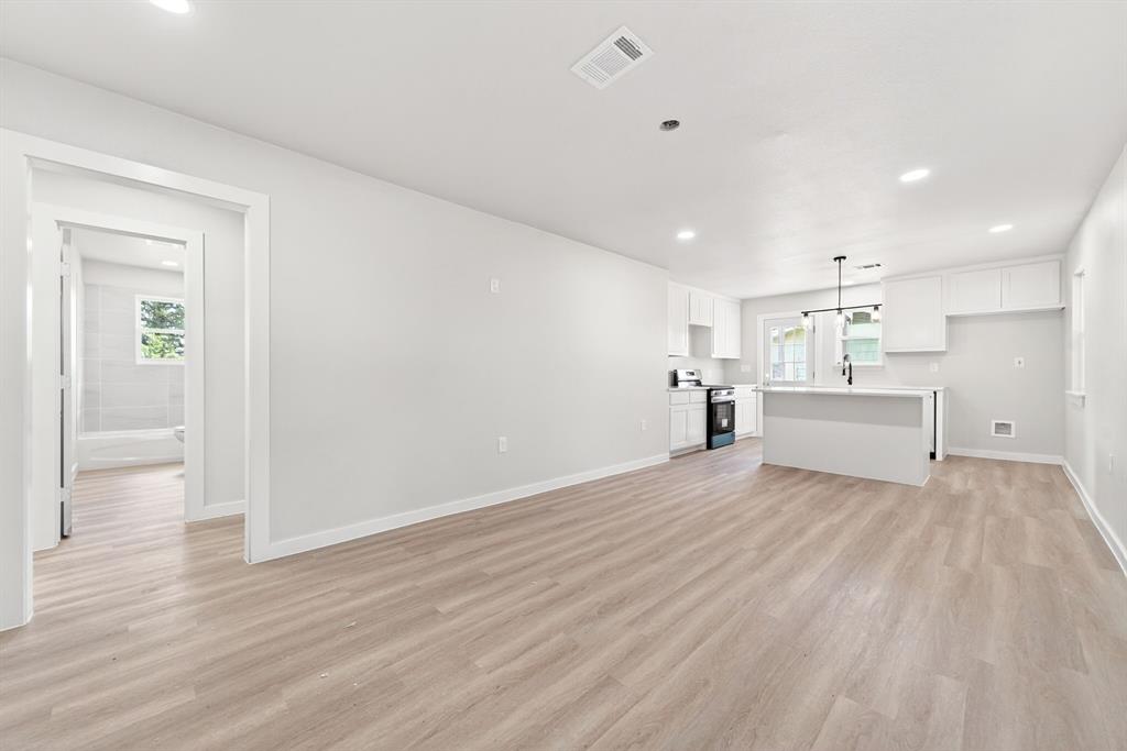 247 Wells Street Emory, TX 75440 - Photo 2 of 19