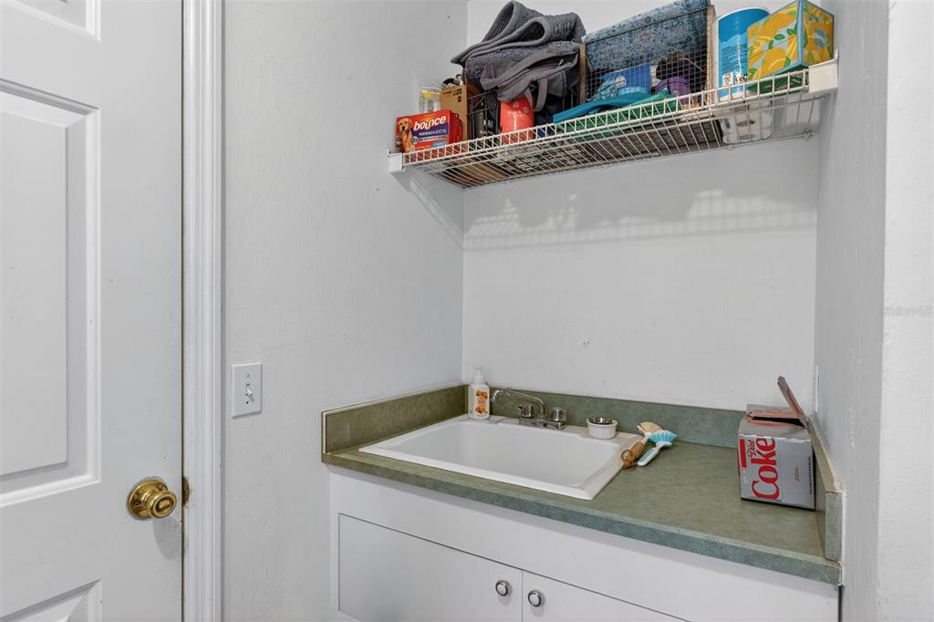 305 Northwest 28th Street Gainesville, FL 32607 - Photo 33 of 43