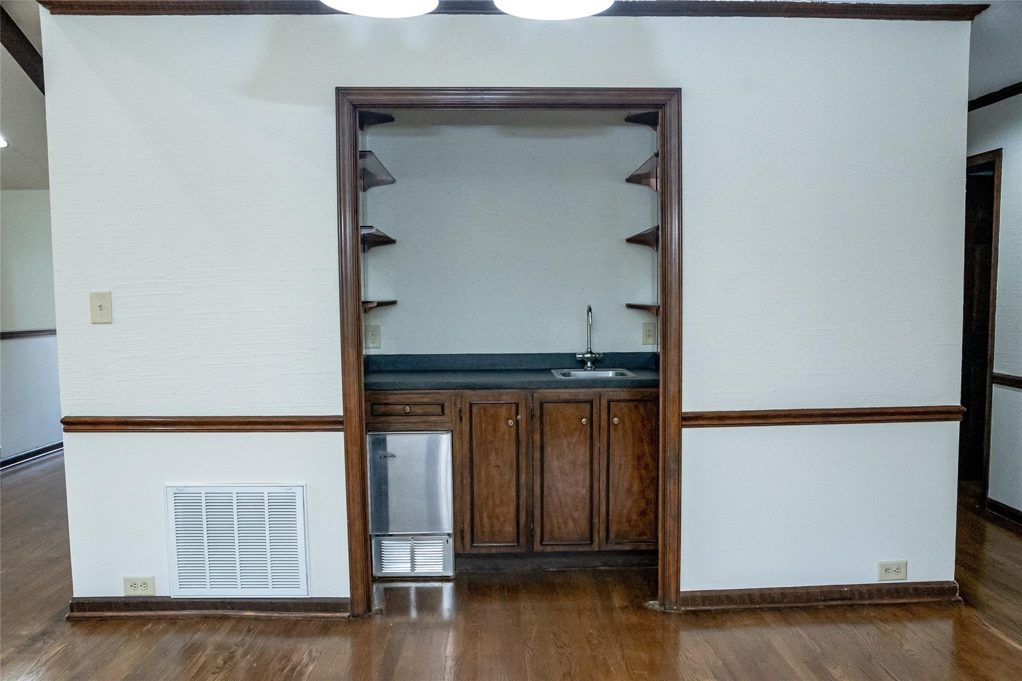 212 Riverside Drive Morganton, NC 28655 - Photo 17 of 44 a view of front door with hallway