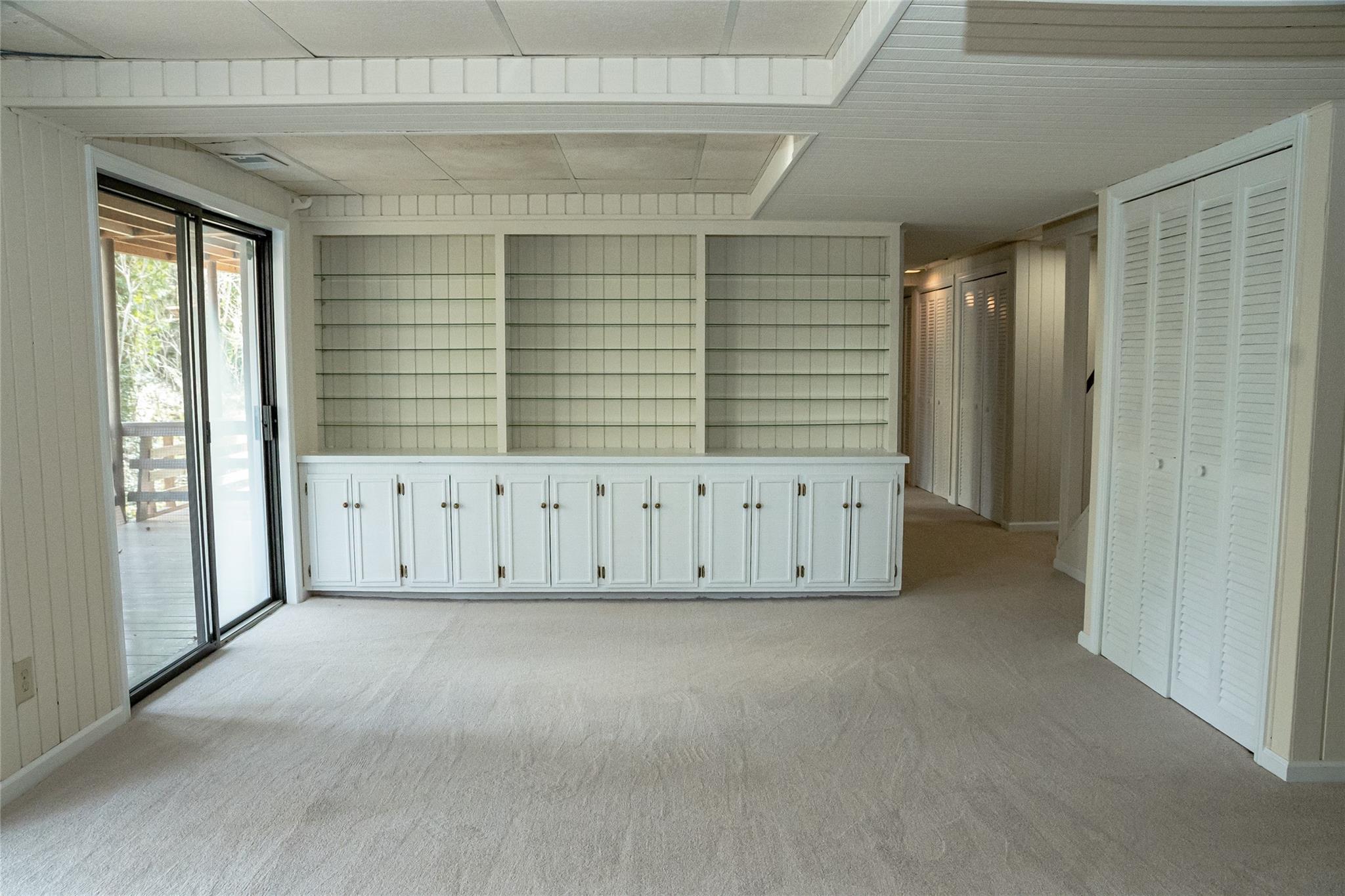 212 Riverside Drive Morganton, NC 28655 - Photo 36 of 44 an empty room with windows