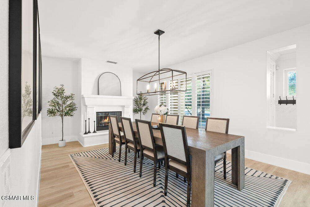 106 Via Ricardo Newbury Park, CA 91320 - Photo 5 of 39 Dining