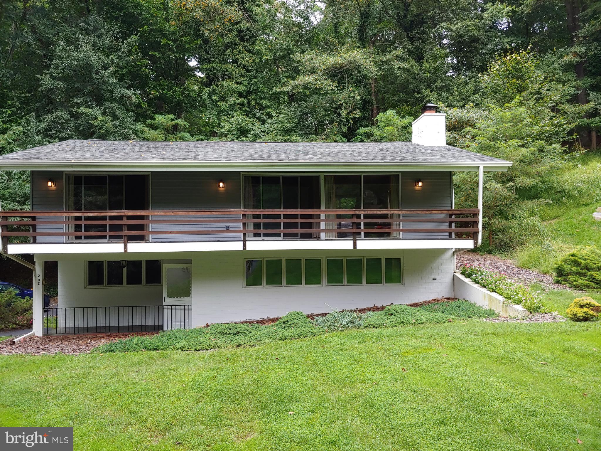 207 Vassar Circle Wayne, PA 19087 - Photo 1 of 28 Home in the August
