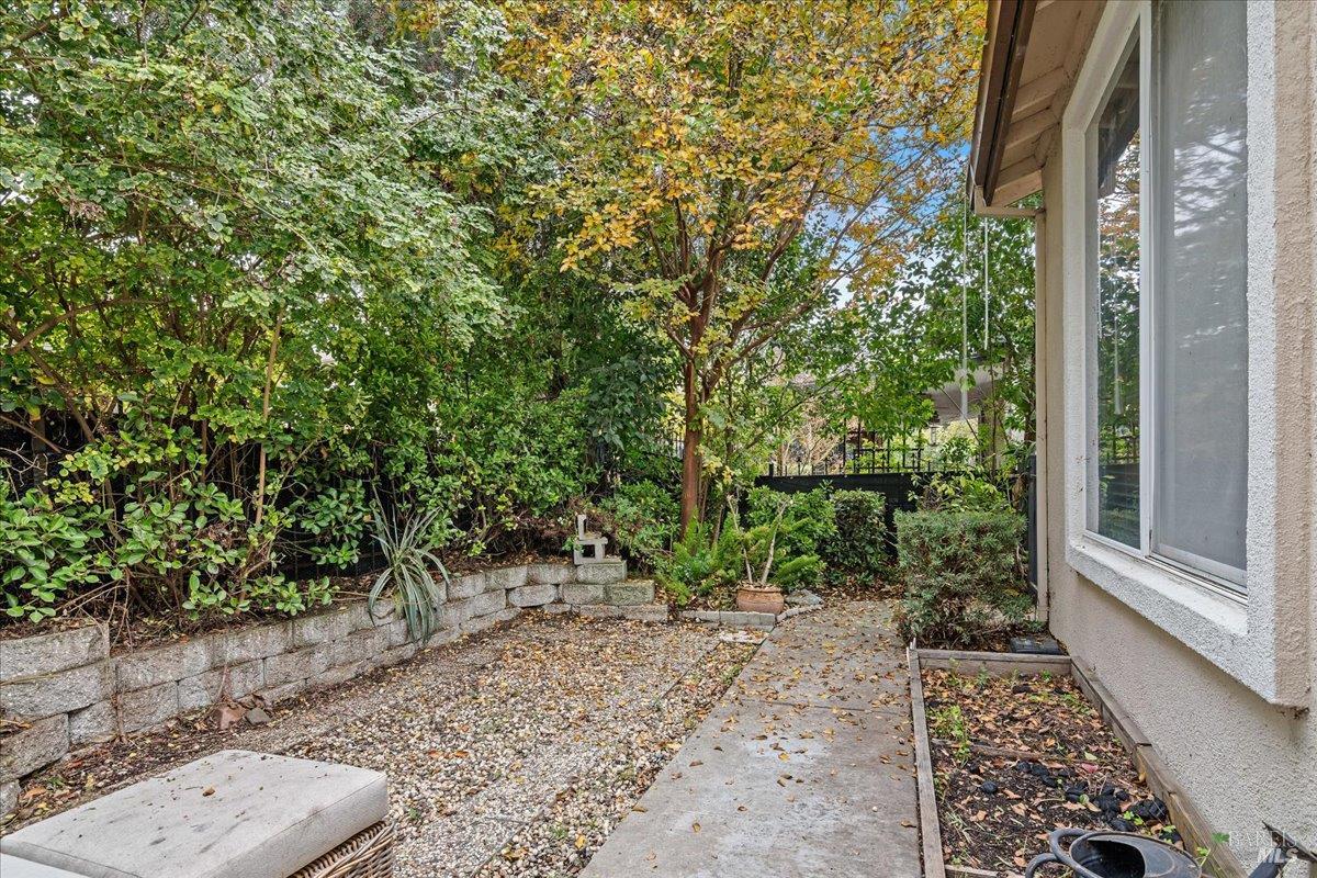 328 Colonial Way Rio Vista, CA 94571 - Photo 29 of 53