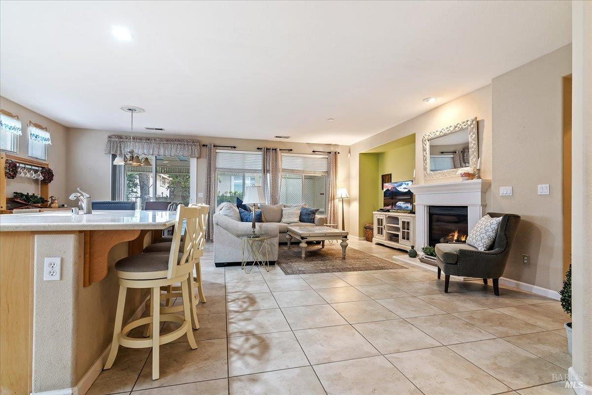 328 Colonial Way Rio Vista, CA 94571 - Photo 8 of 53