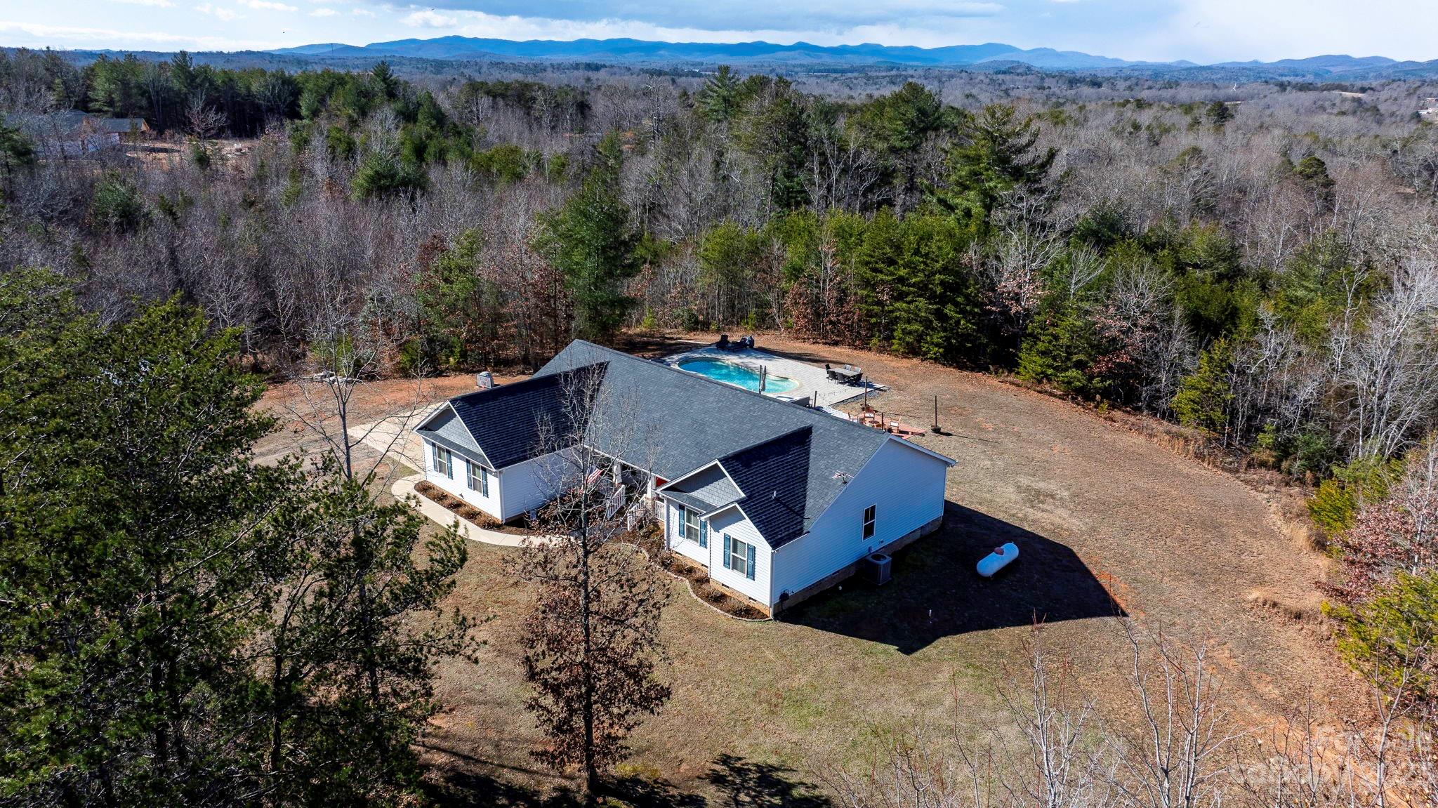 5536 Miller Mill Road Hickory, NC 28602 - Photo 29 of 34 Gallery Image 29