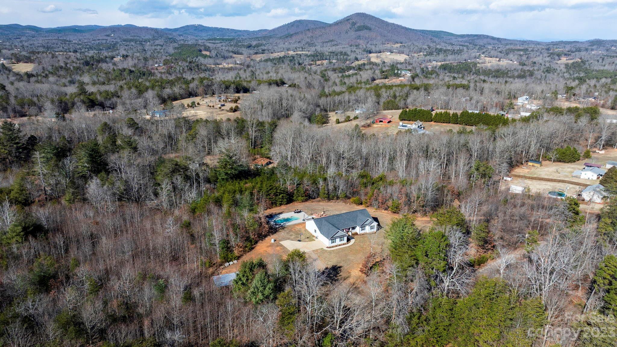 5536 Miller Mill Road Hickory, NC 28602 - Photo 32 of 34 Gallery Image 32