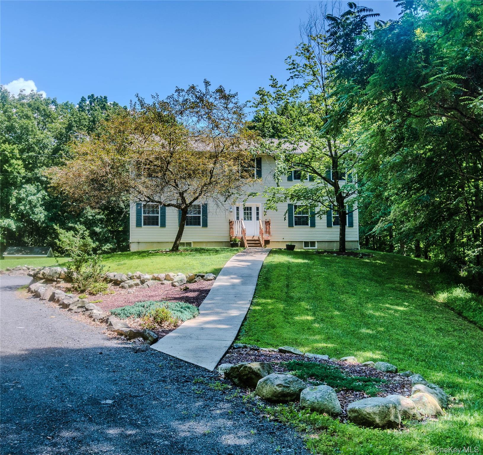 276 Spruce Road Middletown, NY 10940 - Photo 2 of 42 Gallery Image 2