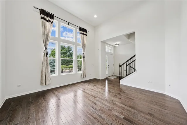 $2,850 | 4277 Liberty Street, Unit 4277, Aurora, IL 60504