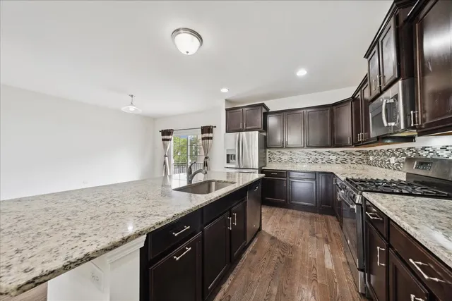 $2,850 | 4277 Liberty Street, Unit 4277, Aurora, IL 60504