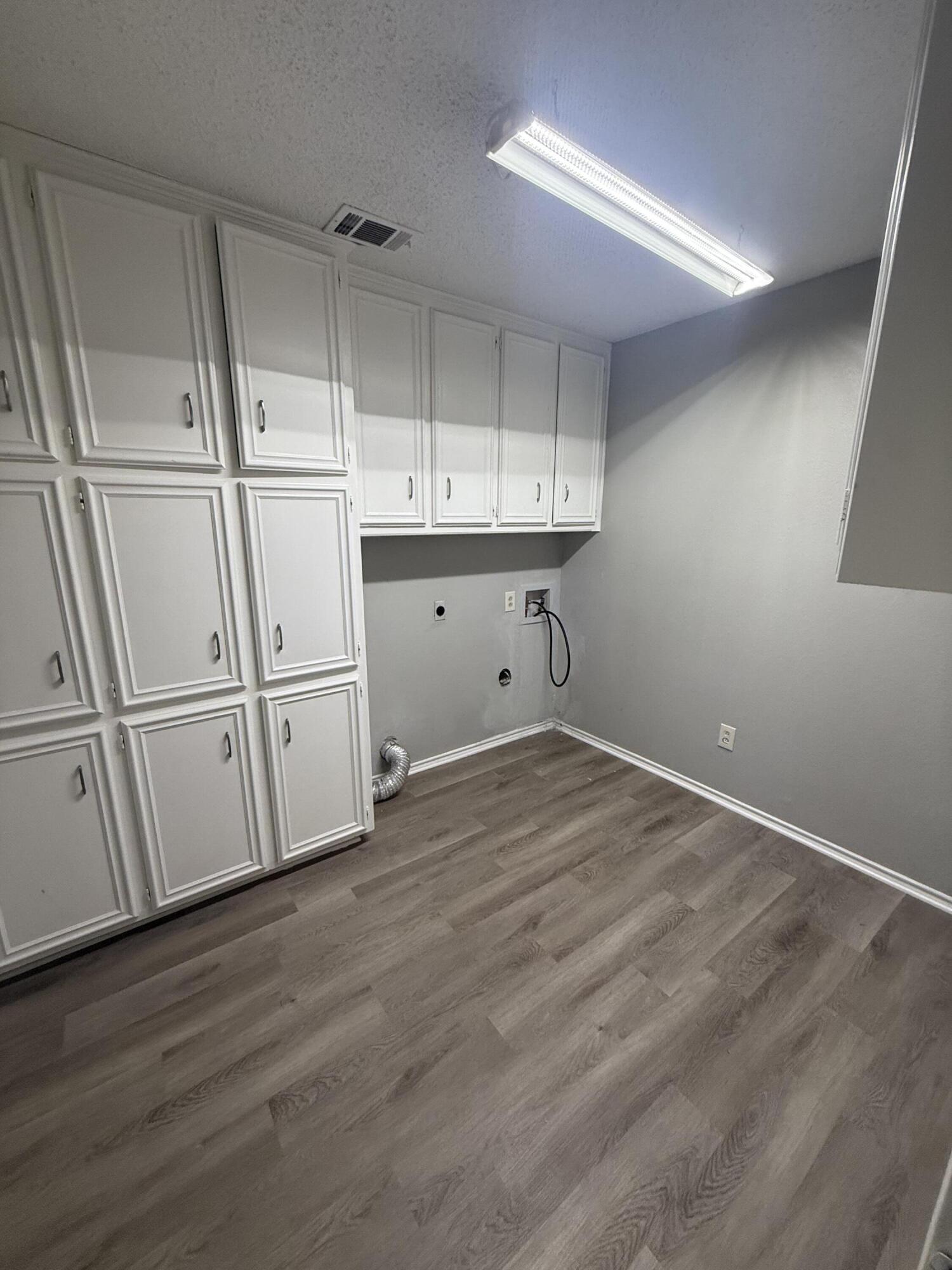 8201 Chicago Avenue Lubbock, TX 79424 - Photo 116 of 128 IMG_0311