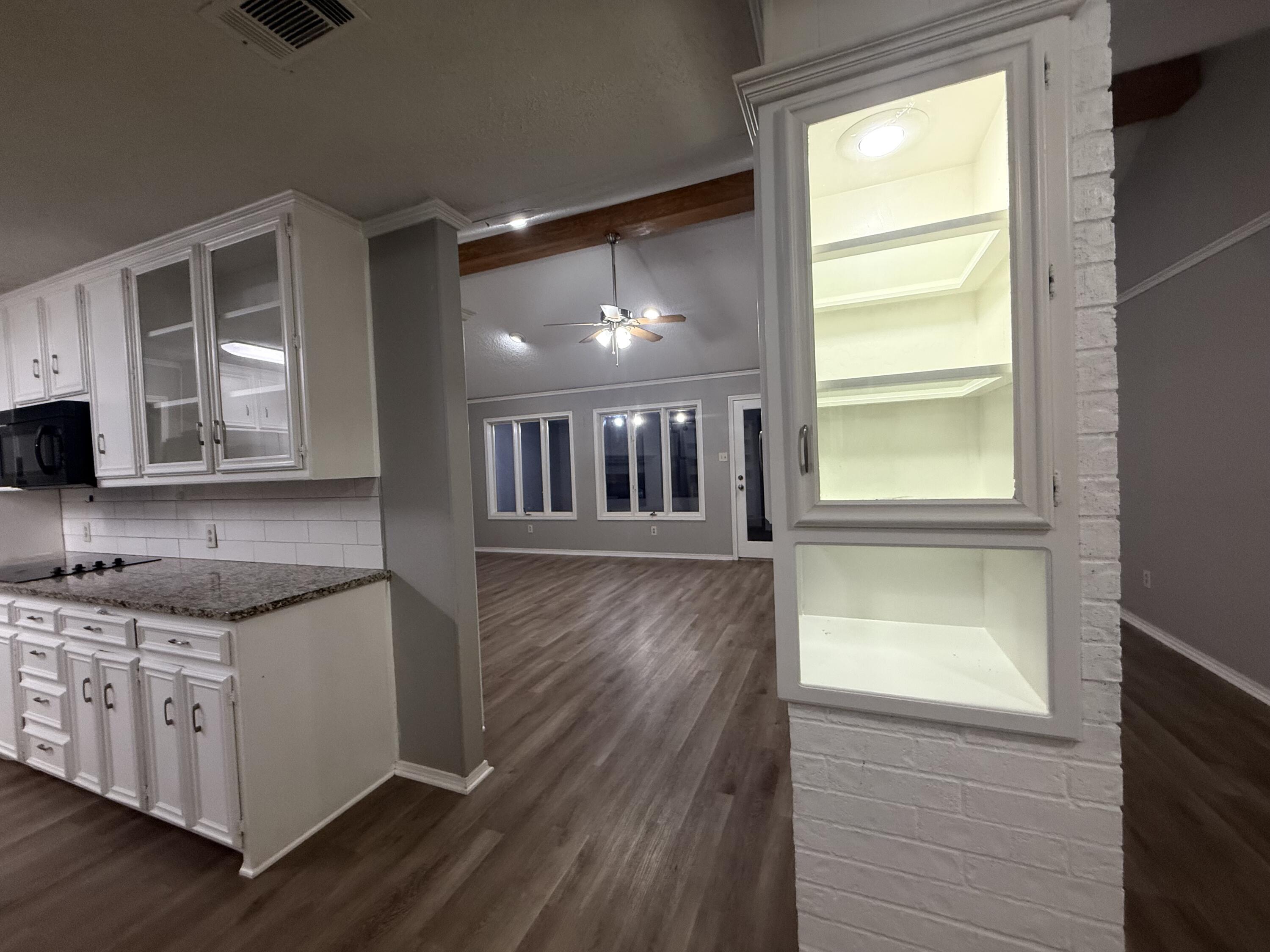 8201 Chicago Avenue Lubbock, TX 79424 - Photo 17 of 128 IMG_1018