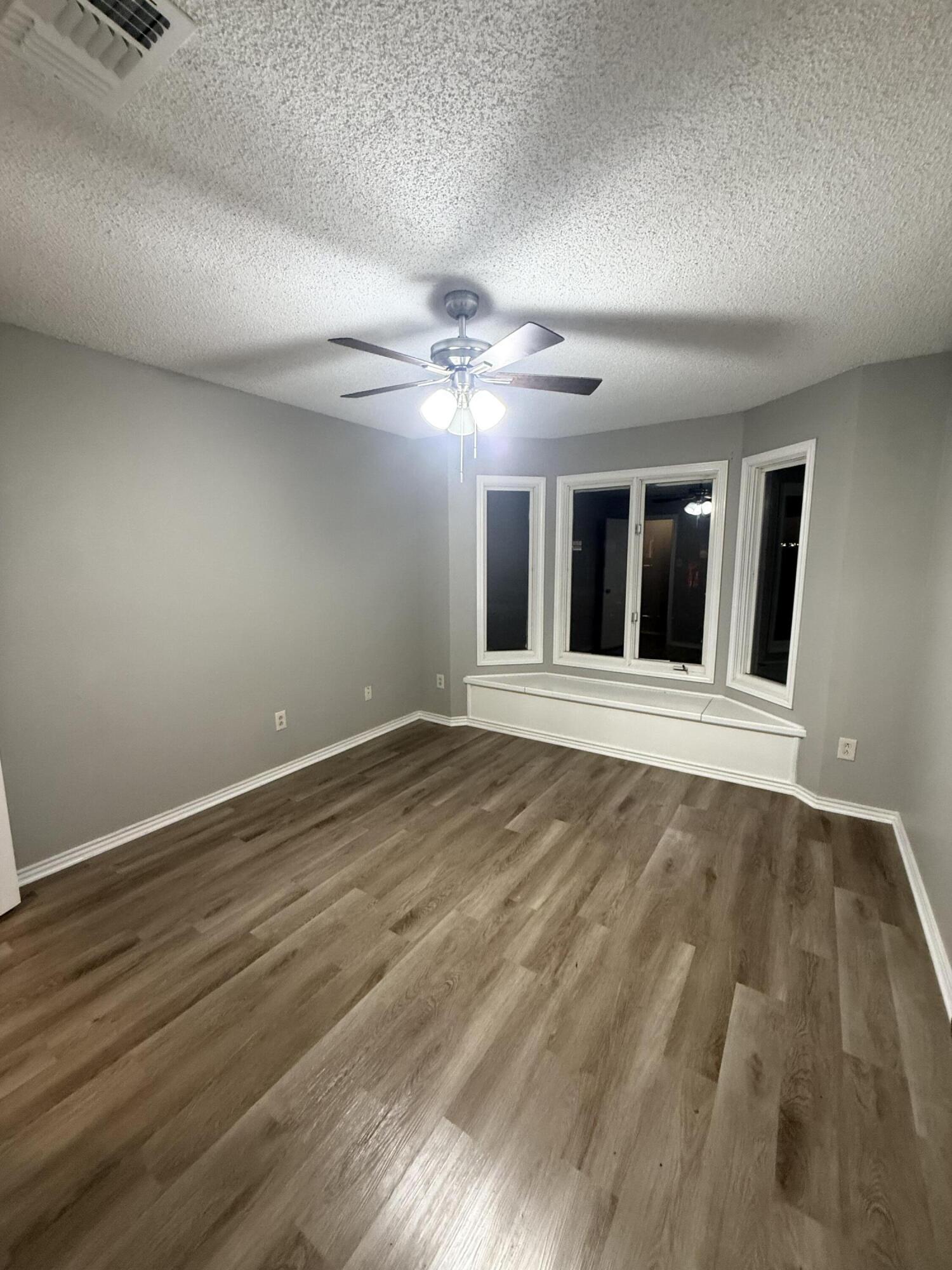 8201 Chicago Avenue Lubbock, TX 79424 - Photo 20 of 128 IMG_1028