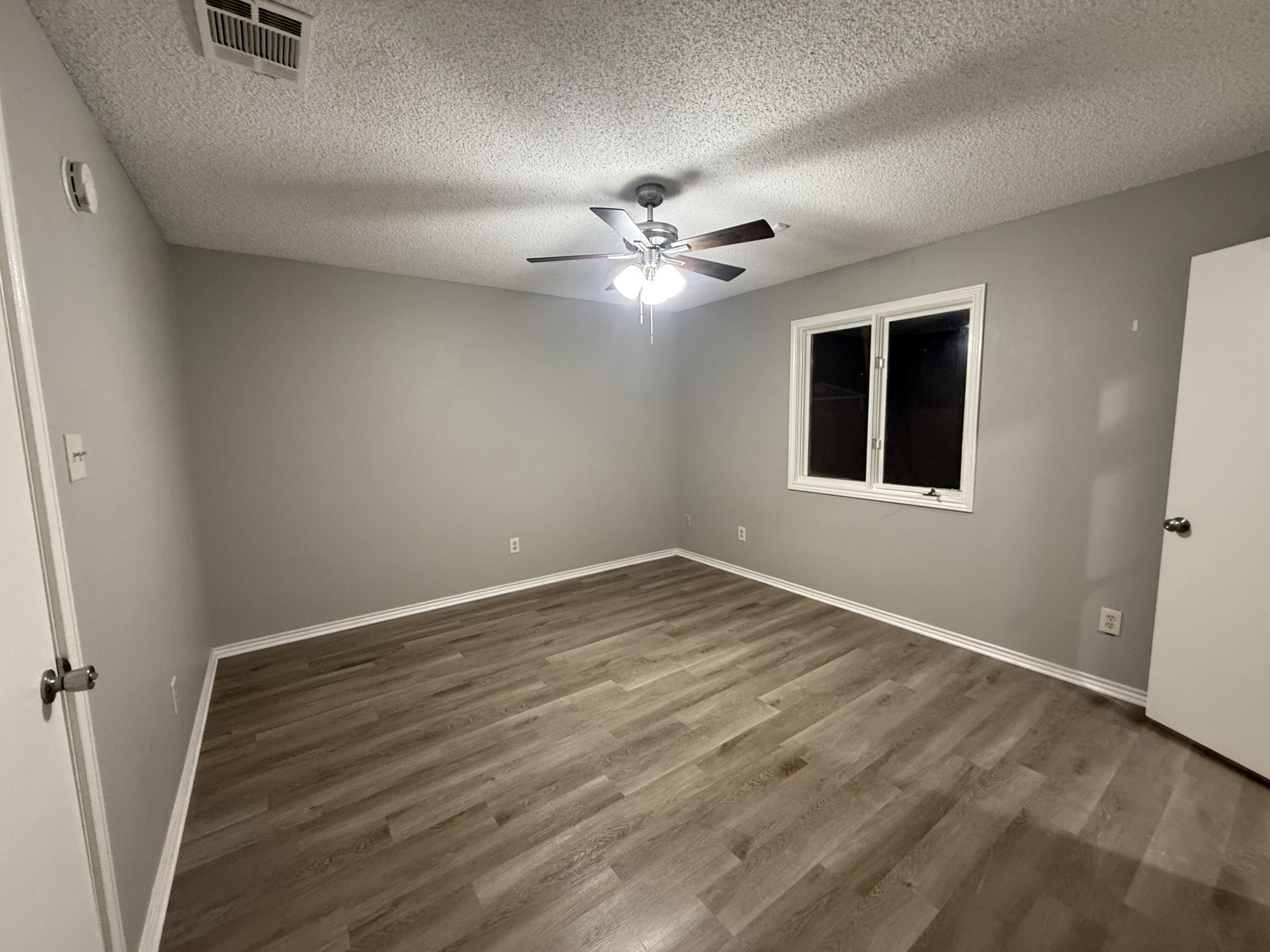 8201 Chicago Avenue Lubbock, TX 79424 - Photo 68 of 128 IMG_1111