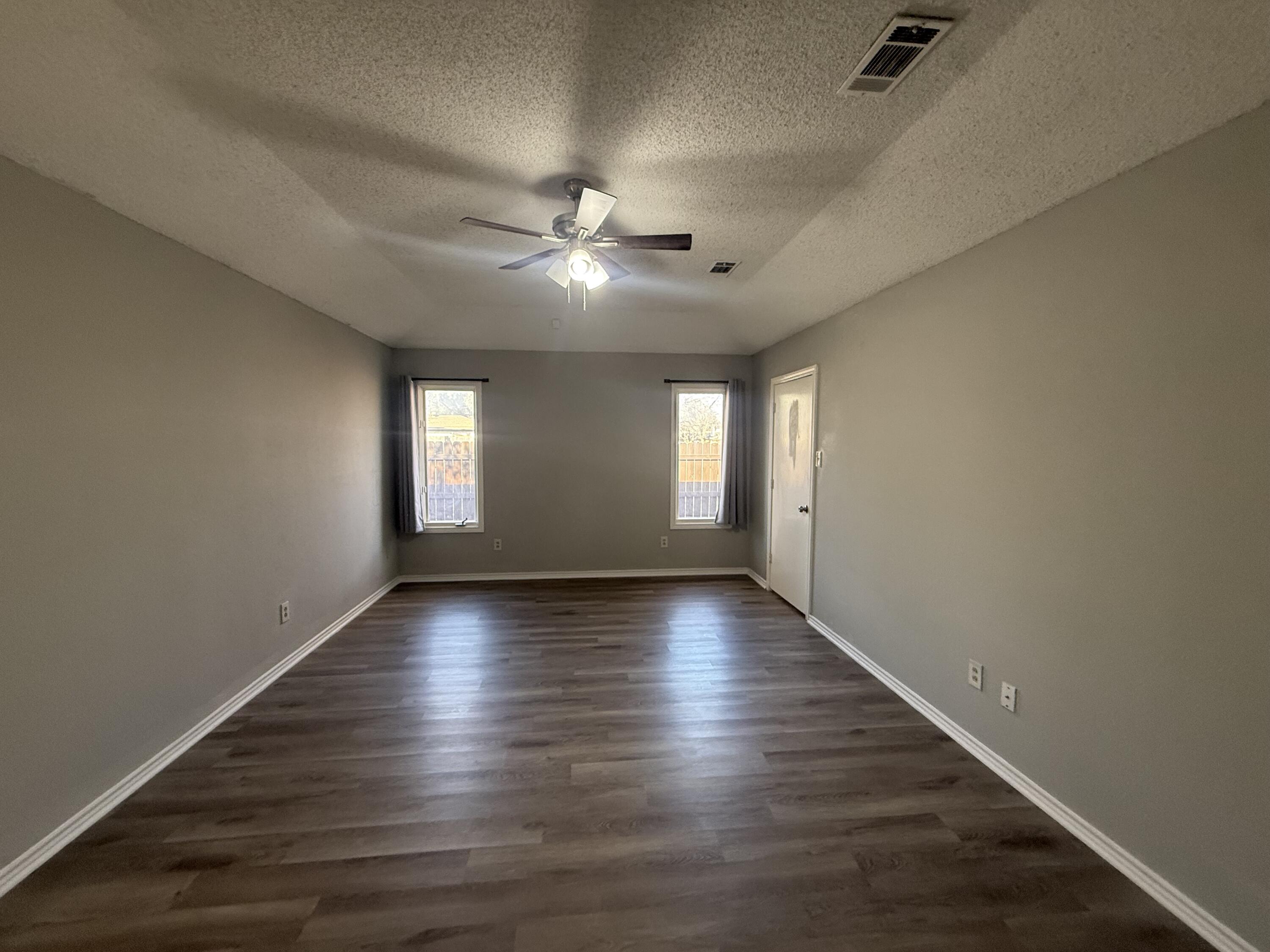 8201 Chicago Avenue Lubbock, TX 79424 - Photo 71 of 128 IMG_0310