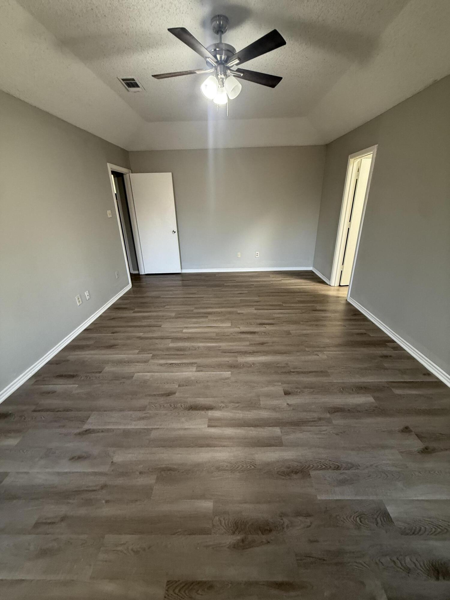 8201 Chicago Avenue Lubbock, TX 79424 - Photo 72 of 128 IMG_0308