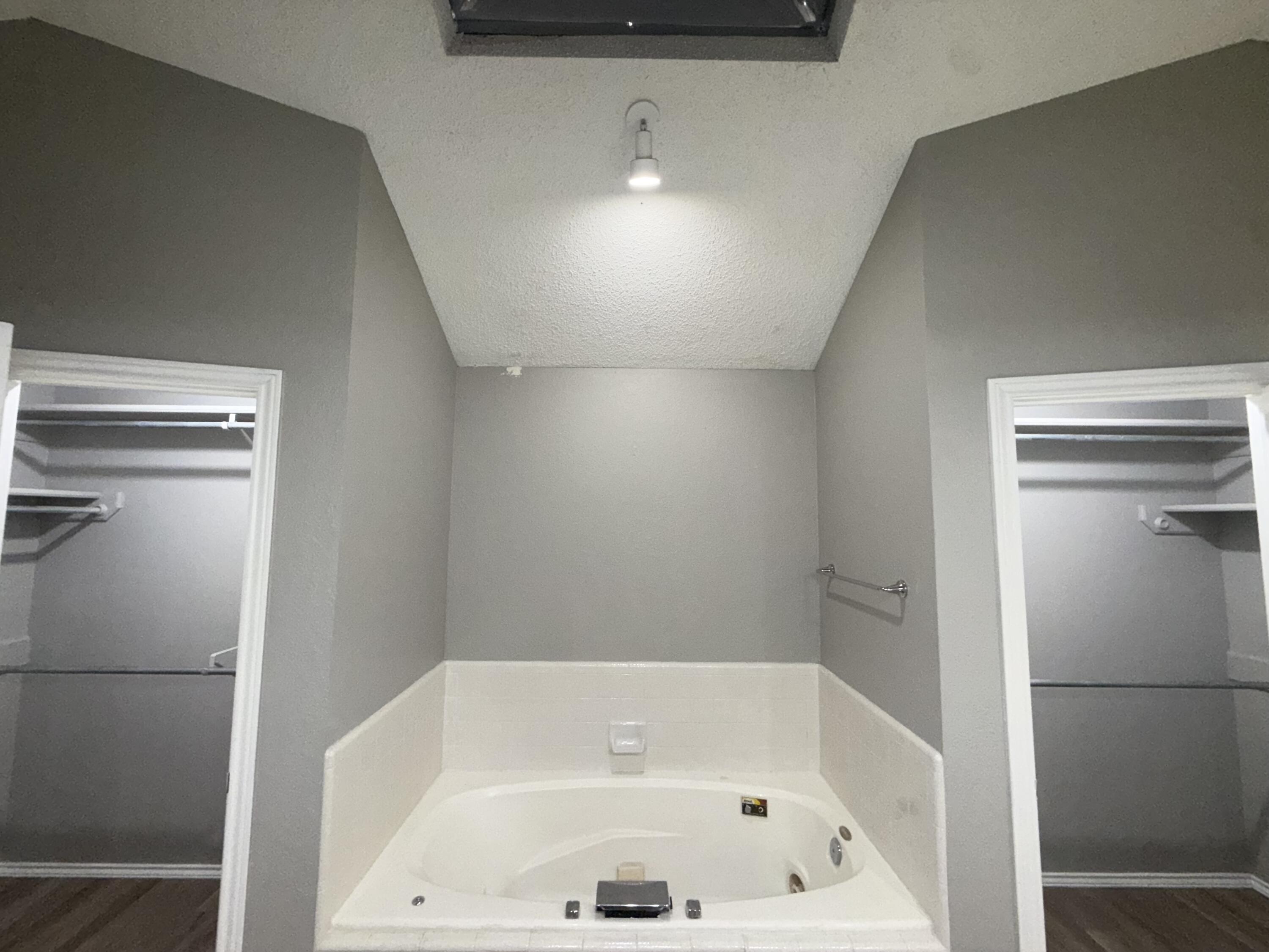 8201 Chicago Avenue Lubbock, TX 79424 - Photo 83 of 128 IMG_1079