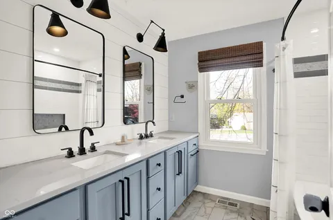 $599,900 | 95 Williamsburg Court, Zionsville, IN 46077