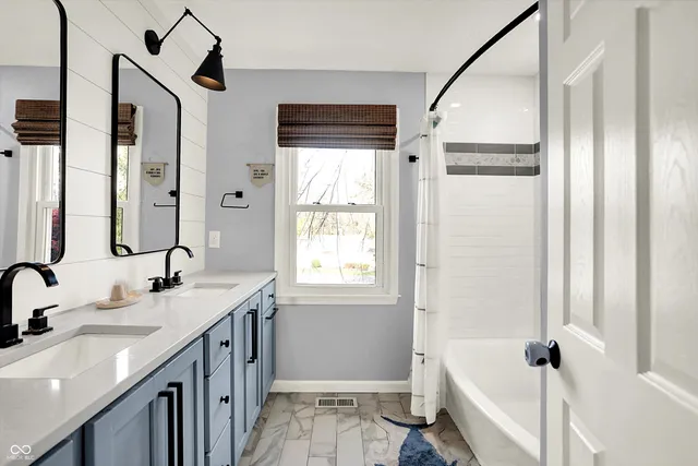 $599,900 | 95 Williamsburg Court, Zionsville, IN 46077